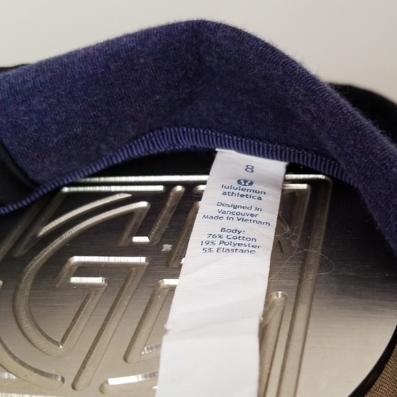 EUC Lululemon City Bound Hoodie - Picture 6 of 7